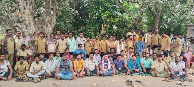 ନାଉଗାଁରେ ଡ୍ରାଇଭର ଏକତା ମହାମଂଚର ଆନ୍ଦୋଳନ