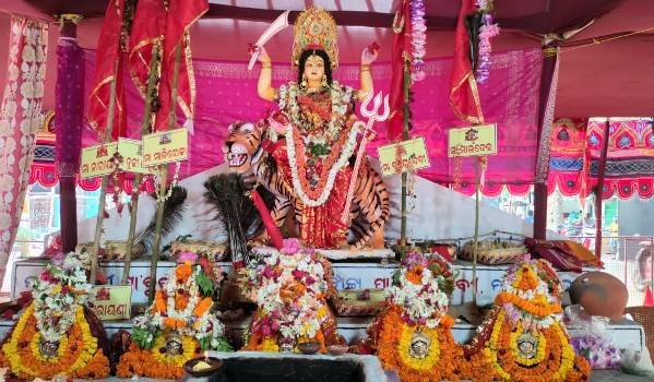ବୁଗୁଡ଼ାରେ ମା ପଞ୍ଚ ଠାକୁରାଣୀଙ୍କ ବିଭିନ୍ନ ସାହି ପରିକ୍ରମା