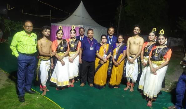 ଛଉ ନୃତ୍ୟ ଦେଖି ଦର୍ଶକ ବିମୋହିତ