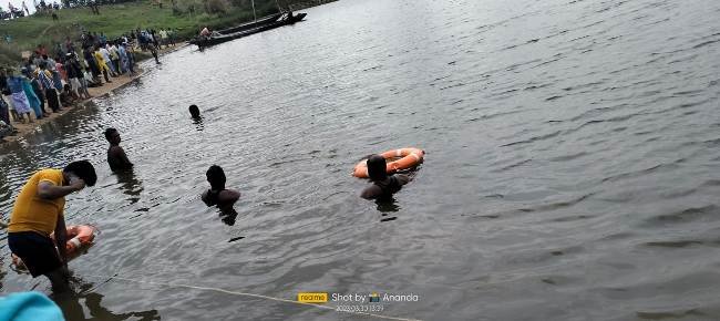 ଦେବୀ ନଦୀ ରେ ଗାଧୋଇବାକୁ ଯାଇ ଯୁବକ ନିଖୋଜ