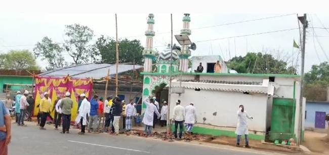 ବାମନଘାଟୀ ଉପଖଣ୍ଡର ମୁସଲମାନ ସଂପ୍ରଦାୟ ତରଫରୁ ଆନନ୍ଦ ଉଲ୍ଲାସର ସହ ଇଦ୍ ପର୍ବ ପାଳିତ