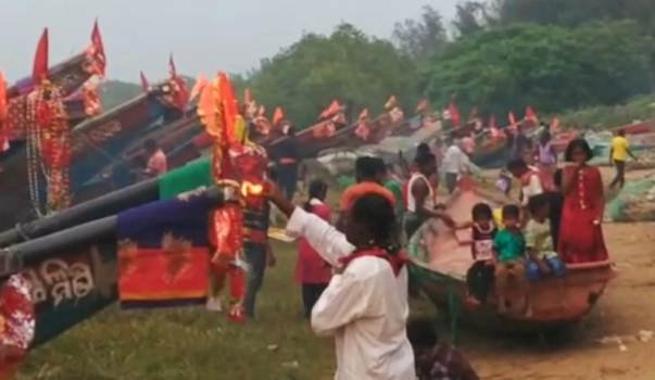 ମତ୍ସ୍ୟଜିବୀ ପରିବାର ପକ୍ଷରୁ ଡଙ୍ଗା ପୂଜା