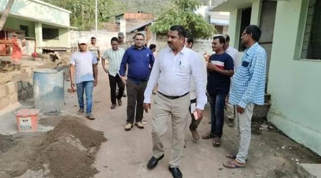 ରୂପାନ୍ତରଣ ବିଦ୍ୟାଳୟ କାର୍ଯ୍ୟ ପରିଦର୍ଶନ କଲେ ଗଜପତି ଜିଲ୍ଲାପାଳ