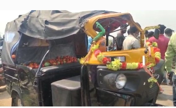 ଛେନାପଦି ଛକରେ ଅଟୋ ଓଲଟି ୪ଆହତ