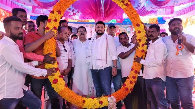 ହଜାର ହଜାର କର୍ମୀଙ୍କ ଉପସ୍ଥିତିରେ ଜନ୍ମଦିନ ପାଳନ କଲେ କଂଗ୍ରେସ ନେତା ମନୋଜ ଜେନା