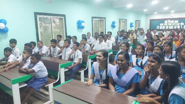ତୃତୀୟ ପର୍ଯ୍ୟାୟରେ ଛତ୍ରପୁର ବ୍ଲକ ର ପାଞ୍ଚ ଟି ସ୍ମାର୍ଟ ସ୍କୁଲ କୁ ଉଦଘାଟନ କଲେ ମୁଖ୍ୟମନ୍ତ୍ରୀ