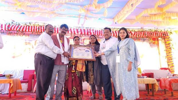 ଆଦର୍ଶ ପ୍ରଧାନଶିକ୍ଷକ ରତ୍ନାକର ପଣ୍ଡାଙ୍କ ବିଦାୟ କାଳୀନ ସମାରୋହ