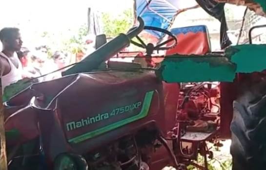 ଘରେ ପଶିଗଲା ଟ୍ରାକ୍ଟର ପରିବାରର ୪ ସଦସ୍ୟ ଆହାତ ଟ୍ରାକ୍ଟର ଚାଳକ ଗିରଫ