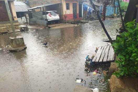 ଅଦିନିଆ ବର୍ଷାରେ ପାତ୍ର ସାହି ରାସ୍ତା ଶୋଚ଼ନୀୟ ଡ୍ରେନ ଓ ରାସ୍ତା ନିର୍ମାଣ ଦାବି