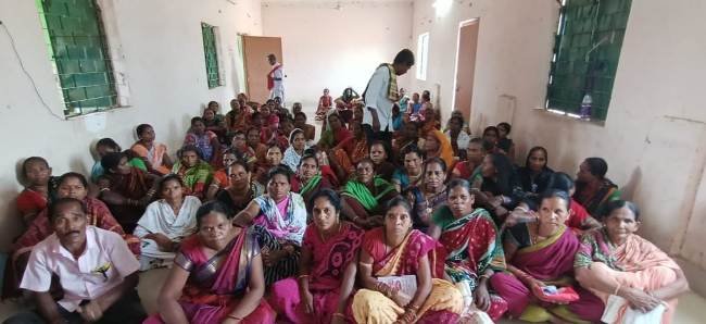 ୧୧ ଦଫା ଦାବି ନେଇ ଆନ୍ଦୋଳନ କୁ ଓଲ୍ଲାଇଲେ ପାଚିକା ସଂଘ