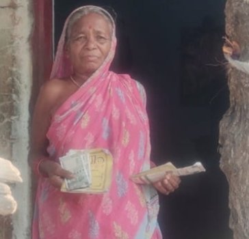 ବିଷ ପିଇବା ଲାଗି ଚେତାବନୀ ଦେବାପରେ ମିଳିଲା ଭତ୍ତା, ଅନ୍ୟ ମାନଙ୍କୁ କେବେ ?