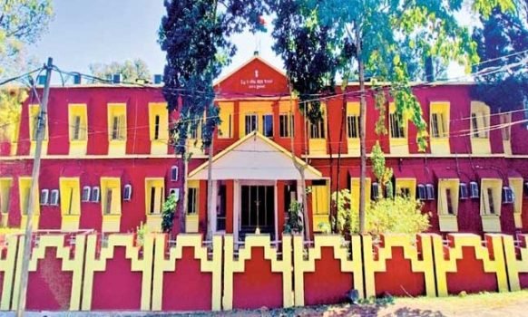 ଶିକ୍ଷା ବିଭାଗର ଅର୍ଥ ଆତ୍ମସାତ ଅଭିଯୋଗ ରେ ପ୍ରଧାନ ଶିକ୍ଷକଙ୍କ ସମେତ ତିନି ଜଣଙ୍କୁ ୪ ବର୍ଷ ଜେଲ ଦଣ୍ଡାଦେଶ