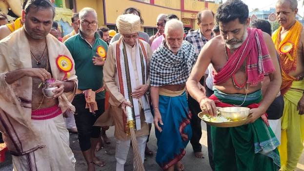 ଛତ୍ରପୁର ସହରର ବିଭିନ୍ନ ସ୍ଥାନରେ ରଥଯାତ୍ରା ପାଳିତ