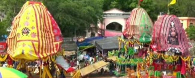 ପାରଳାଖେମୁଣ୍ଡି ବାହୁଡା଼ ଯାତ୍ରାରେ ଲକ୍ଷାଧିକ ଭକ୍ତଙ୍କ ସମାଗମ