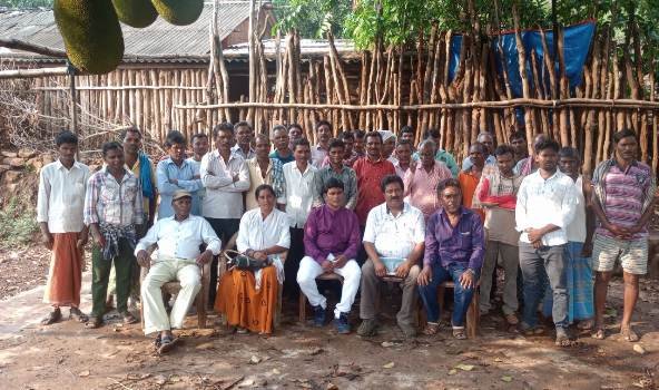 ପକାରୀ ଗ୍ରାମର ବିଭିନ୍ନ ସମସ୍ୟା ନେଇ ୮ ଦଫା ଦାବିପତ୍ର ଜିଲ୍ଲାପାଳଙ୍କୁ ପ୍ରଦାନ