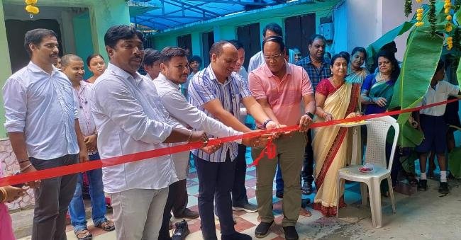 ଆଲୁମୁନିମାନଙ୍କ ସହଯୋଗରେ ମଧ୍ୟାହ୍ନ ଭୋଜନ ପରିବେଷଣ ମୁକ୍ତ କକ୍ଷ ଉଦ୍ଘାଟନ