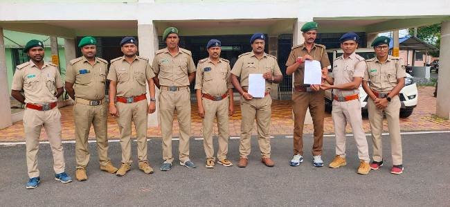 ମୁଖ୍ୟମନ୍ତ୍ରୀଙ୍କ ଉଦ୍ଦେଶ୍ୟରେ ସ୍ମାରକ ପତ୍ର ପ୍ରଦାନ