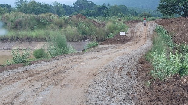ଠିକାଦାରଙ୍କ ମନମୁଖି କାର୍ଯ୍ୟ