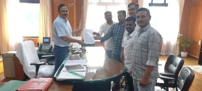 ହୁମ୍ମା ରେଳଷ୍ଟେସନରେ ଇଣ୍ଟରସିଟି ରହଣି ନେଇ ରେଳବାଇ ଜିଏମକୁ ଭେଟିଲେ ପ୍ରତିନିଧି ଦଳ