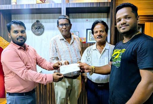 ଦିଗପହଣ୍ଡି ର ସାମାଜିକ କର୍ମୀ  ମୁଖ୍ୟମନ୍ତ୍ରୀ ରିଲିଫ ପାଣ୍ଠିକୁ ଦାନ କଲେ ୧ ଲକ୍ଷ ଟଙ୍କା