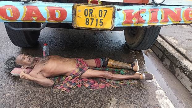 ଶୋଇଥିବା ଅବସ୍ଥାରେ ଟ୍ରକ ଡ୍ରାଇଭ୍ ମୃତ୍ୟୁ