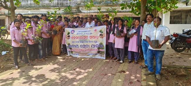 ଜାତୀୟ ସେବା ଯୋଜନା ତରଫରୁ ବନ ମହୋତ୍ସଵ କାର୍ଯ୍ୟକ୍ରମ ଅନୁଷ୍ଠିତ