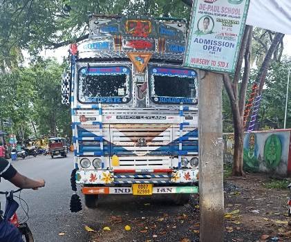 ବିରଳ ମୃତ୍ତିକା ଚୋରା ଚାଲାଣ ବେଳେ ବିରଳ ମୃତ୍ତିକା ବୋଝେଇ ଟ୍ରକ୍ ଜବତ