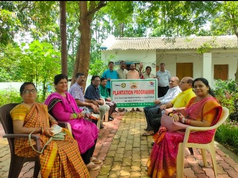 ରୋଟାରୀ ପକ୍ଷରୁ ବୃକ୍ଷରୋପଣ