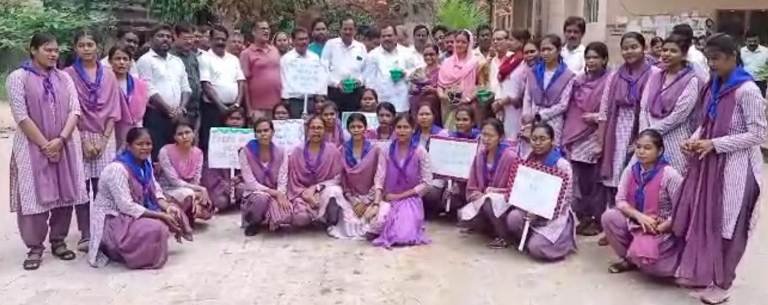 କମଳା ନେହେରୁ ମହାବିଦ୍ୟାଳୟରେ ବନ ମହୋତ୍ସବ ପାଳିତ