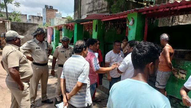 ପାରଳାଖେମୁଣ୍ଡିରେ ମାଂସ ଦୋକାନରେ ଚଢଉ, 30 ହଜାର ଟଙ୍କା ଜରିମାନା ଆଦାୟ