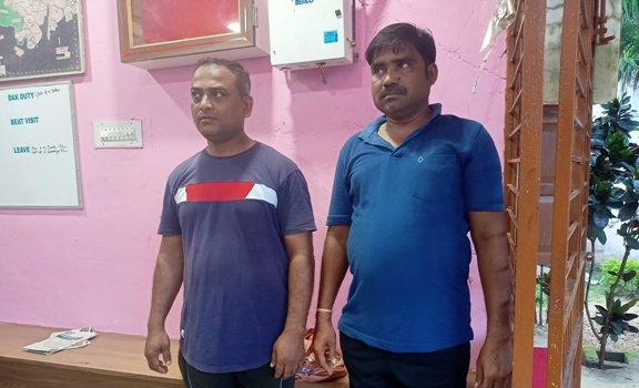 ଗାଈ ଚମଡା ବୋଝେଇ ପିକପ୍ ଭ୍ୟାନ୍ ସହ ଦୁଇଜଣ ଅଟକ