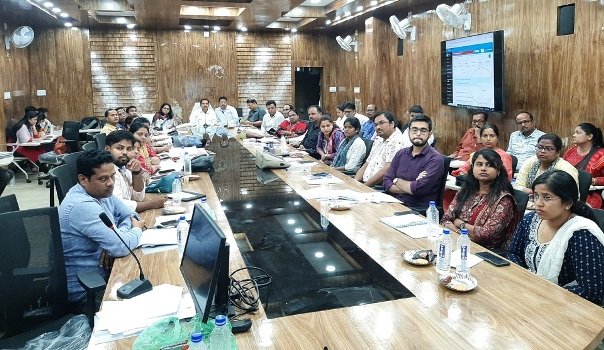 ପ୍ରଧାନମନ୍ତ୍ରୀ ଆଦର୍ଶ ଗ୍ରାମ ଯୋଜନାର ସମୀକ୍ଷା ବୈଠକ