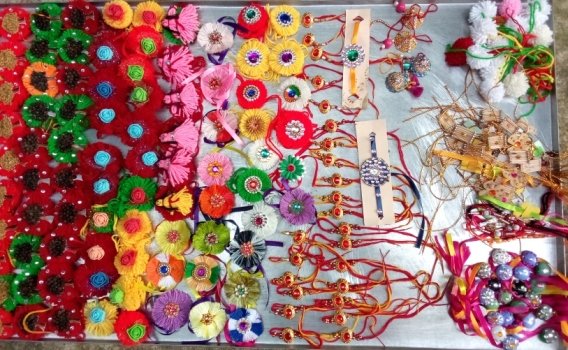 ସୁଗନ୍ଧରେ ମହକୁଛି ସ୍ୱଦେଶୀ ରାଖୀ