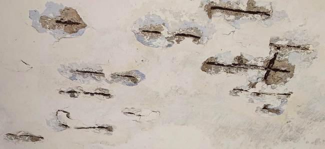 ସ୍କୁଲଛାତ ରୁ ଖସିଲା ପ୍ଳାଷ୍ଟର