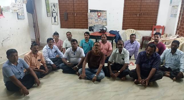 ତାଲାବନ୍ଦ ଆନ୍ଦୋଳନ ପାଇଁ ଶିକ୍ଷକ ସଂଘ କାର୍ଯ୍ୟକାରିଣୀ କମିଟିର ପ୍ରସ୍ତୁତି ବୈଠକ