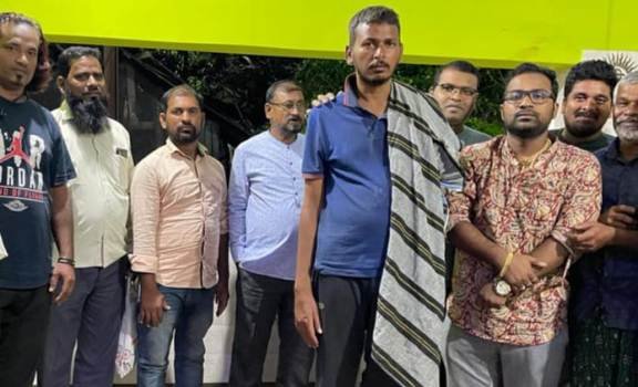 ଦେବ ଦୂତ ସାଜିଲା "ଗ୍ରୀନ ପିସ୍ ଭିଲେଜ୍ ଫାଉଣ୍ଡେସନ" ନିଖୋଜ ମାନସିକ ପୁଅକୁ ହସ୍ତାନ୍ତର କଲା ପରିବାରକୁ