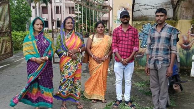 ନିଖୋଜ ନାବାଳିକା ଝିଅ ଉଦ୍ଧାର ପାଇଁ ଏସପିଙ୍କ ଠାରେ ଗୁହାରି କଲେ ପରିବାର