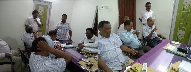 କେନ୍ଦ୍ରାପଡା ମୁଖ୍ୟ କେନାଲରେ ପାଣି ଛଡାଯିବାକୁ ନେଇ ଜଳସେଚନ ଅଧିକ୍ଷଣ ଯନ୍ତ୍ରୀଙ୍କ ସହ ଆଲୋଚନା