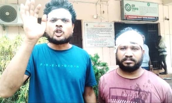 ରାସ୍ତାରୋକ ସମୟ ରେ ୨ ଯୁବକଙ୍କୁ ଘାତକ ଆକ୍ରମଣ 