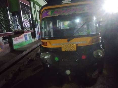 ଦମକଳ ଗାଡ଼ି ଧକ୍କାରେ ଓଲଟିଲା ଅଟୋ, ଅଟୋ ଚାଳକ ଗୁରୁତର