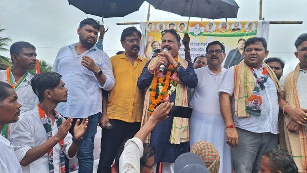 ଅହେତୁକ ଦରଦାମ ବୃଦ୍ଧି, ଭ୍ରଷ୍ଟାଚାର ବିରୁଦ୍ଧରେ ହାଟଡିହି ବ୍ଲକ ଘେରିଲା କଂଗ୍ରେସ