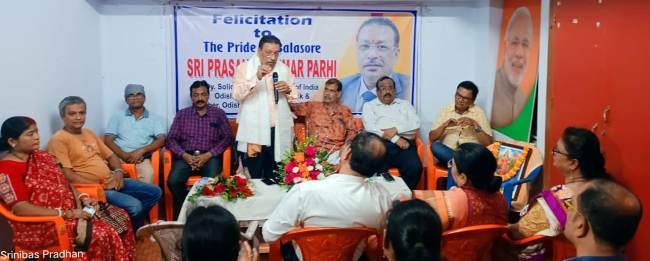 ବି ଜେ ପି କାର୍ଯ୍ୟଳୟ ଠାରେ ଭବ୍ୟ ସମ୍ବର୍ଦ୍ଧନା