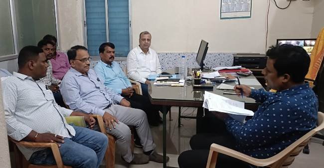 ତ୍ରିପାକ୍ଷୀକ ଆଲୋଚନା ବୈଠକ ପରେ ଚାଲିଥିବା ଶ୍ରମିକ ଆନ୍ଦୋଳନ ସ୍ଥଗିତ ରହିଲା