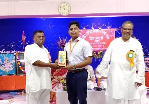 କ୍ଷେତ୍ରୀୟ ଜ୍ଞାନ ବିଜ୍ଞାନ ମେଳାରେ ନମନ ପ୍ରଥମ