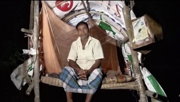 ମଞ୍ଚା ରେ ଉଜାଗର ରହି ଜଗୁଛନ୍ତି ଚାଷୀ