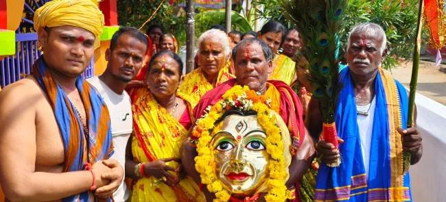 ବାସନାପଲ୍ଲୀ ଗ୍ରାମର ଗ୍ରାମ୍ୟ ଦେବୀ ମା ବୁଢୀ ଠାକୁରାଣୀ ମନ୍ଦିରର ନୂତନ ପ୍ରତିମା ସ୍ଥାପନ କାର୍ଯ୍ୟକ୍ରମ