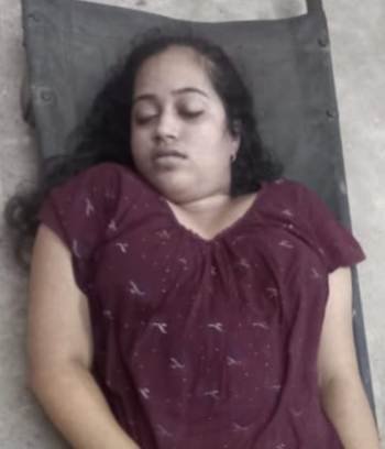 ବେକରେ ଫାଶୀ ଲଗାଇ ଯୁବତୀ ମୃତ।