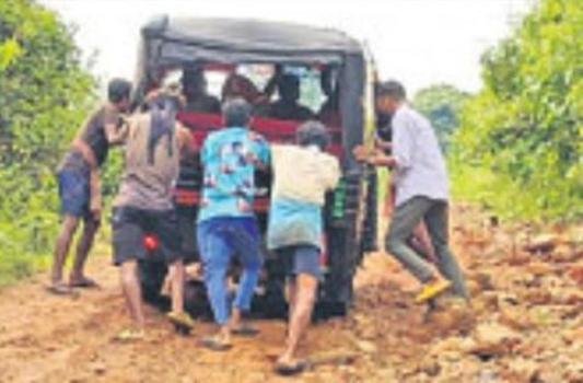 ଘାଟି ରାସ୍ତା ସାଜିଛି ମରଣଯନ୍ତା