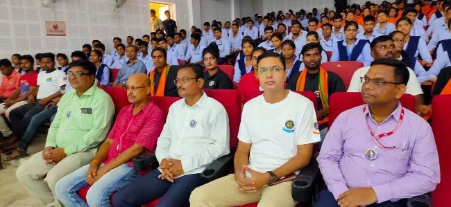 ସାଇବର ଅପରାଧ ରୁ ଦୁରେଇ ରହିବା ନିମନ୍ତେ ସଚେତନତା ଶିବିର