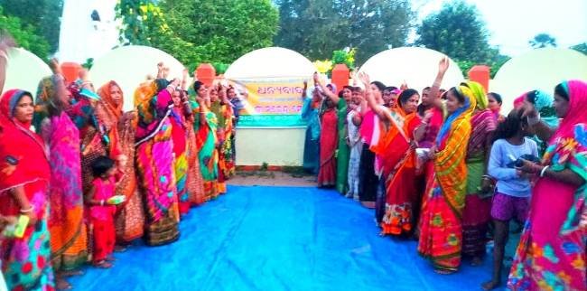 ମହିଳା ମୋର୍ଚ୍ଚା ପକ୍ଷରୁ ରେମୁଣାର ବିଭିନ୍ନ ସ୍ଥାନରେ ମୋଦୀ ଜୀଙ୍କୁ ଧନ୍ୟବାଦ ଅର୍ପଣ